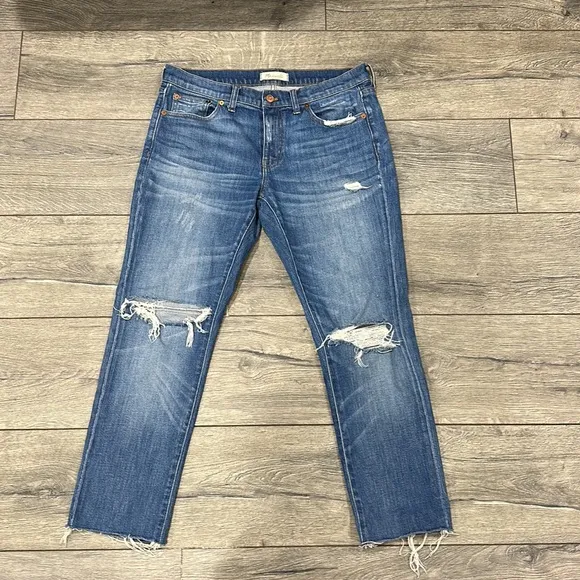 • Madewell • Women’s The Slim Boyjean: Raw-Hem Edition Blue Distressed 28