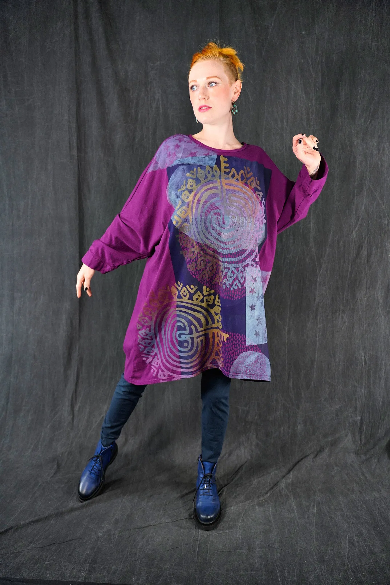 1258 L/S Collection Art Tee Fuchsia-P