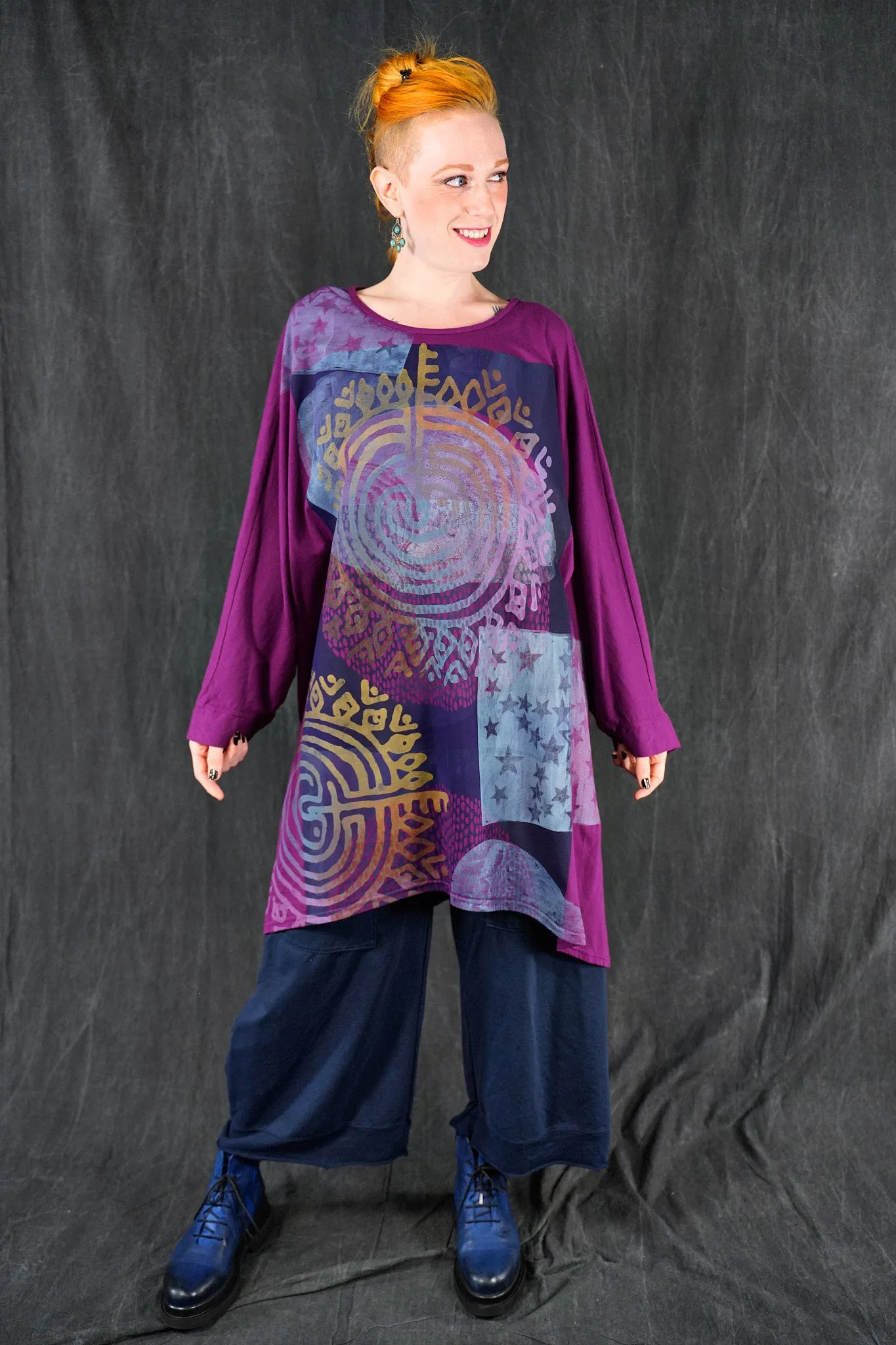 1258 L/S Collection Art Tee Fuchsia-P
