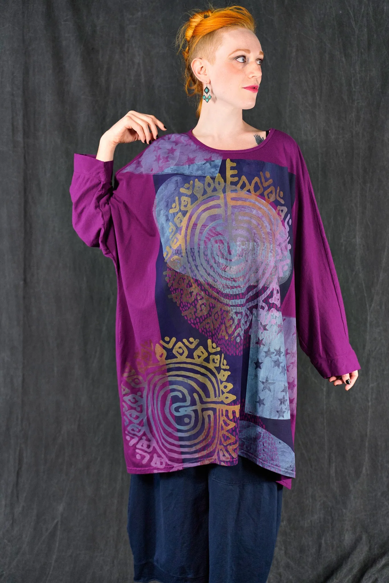 1258 L/S Collection Art Tee Fuchsia-P