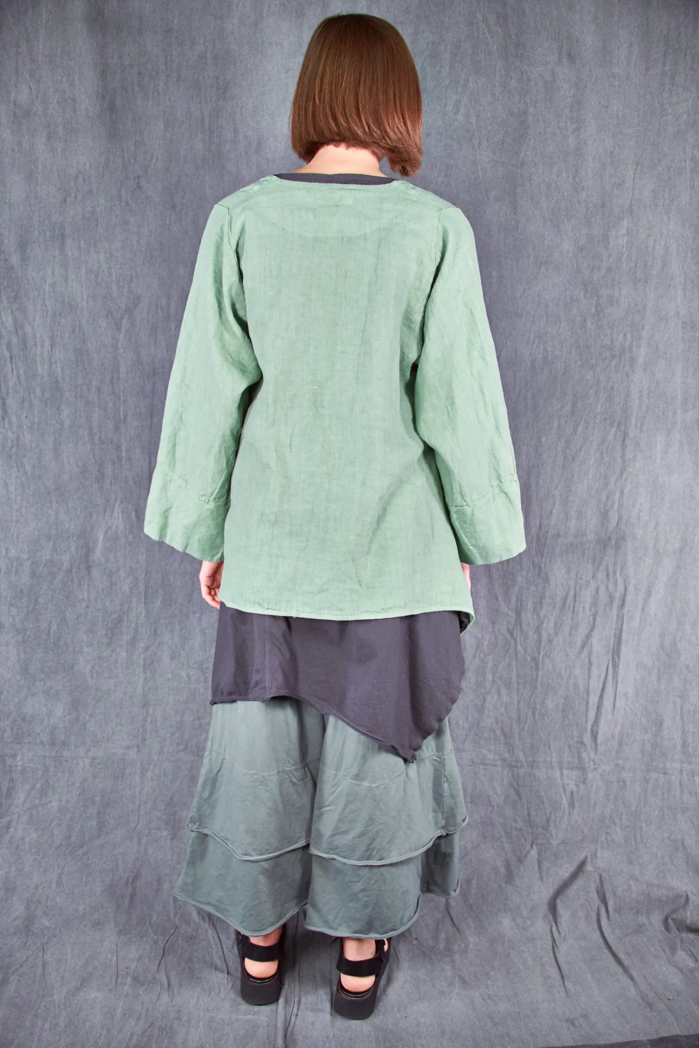 5289 Basque Cardigan Meadow-U
