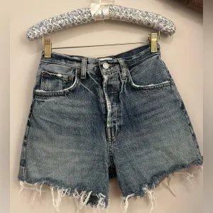 AGOLDE Riley Cutoff Denim Shorts Outsider size 24