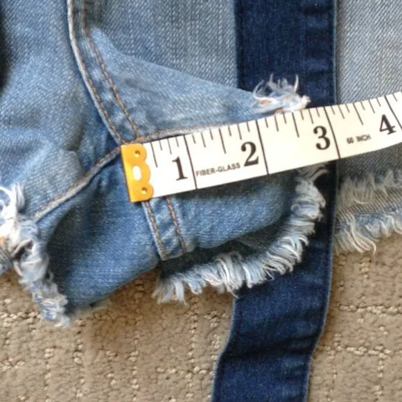 Alice   Olivia Denim Jean Shorts Paper Bag Waist and Tie Belt 25