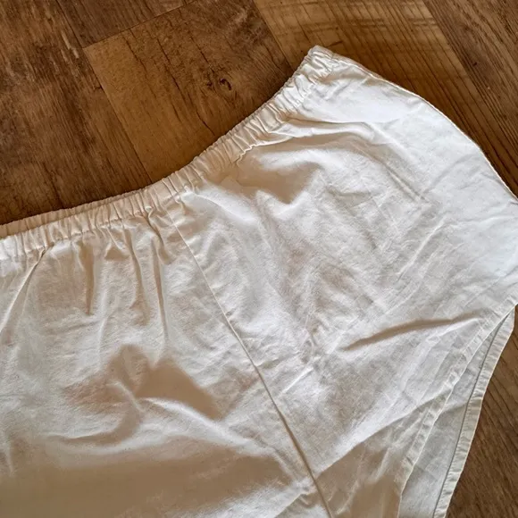 Anthropologie Linen Blend Ivory Tap Shorts Size Small