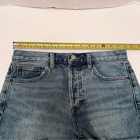 Aritzia Denim Forum The Ex-Boyfriend Hi-Rise Denim Shor 100% cotton EUC