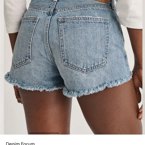 Aritzia Denim Forum The Ex-Boyfriend Hi-Rise Denim Shor 100% cotton EUC