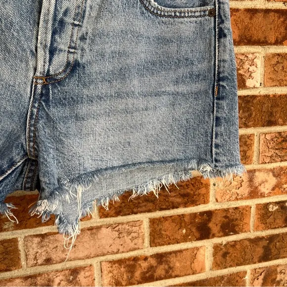 Aritzia Denim Forum The Ex-Boyfriend Hi-Rise Denim Shor 100% cotton EUC