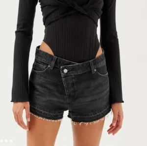 BDG Asymmetrical A-Line Cutoff Denim Short