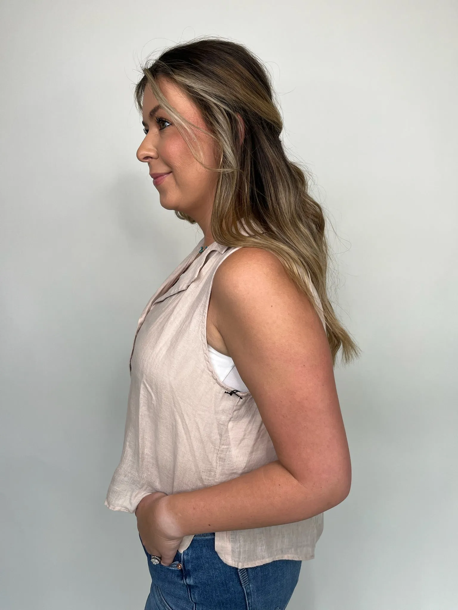 Bella Dahl Sleeveless Notch Collar Button Down