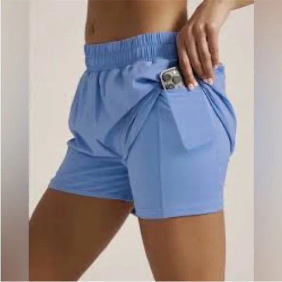 Beyond Yoga In Stride Line Shorts In Flower Blue  Size S