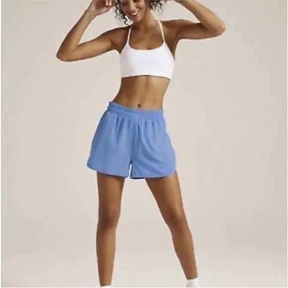 Beyond Yoga In Stride Line Shorts In Flower Blue  Size S