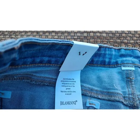 BLANK NYC 'DO YOU MIND' DENIM JEAN SHORTS SIZE 27 CUT OFF NWT