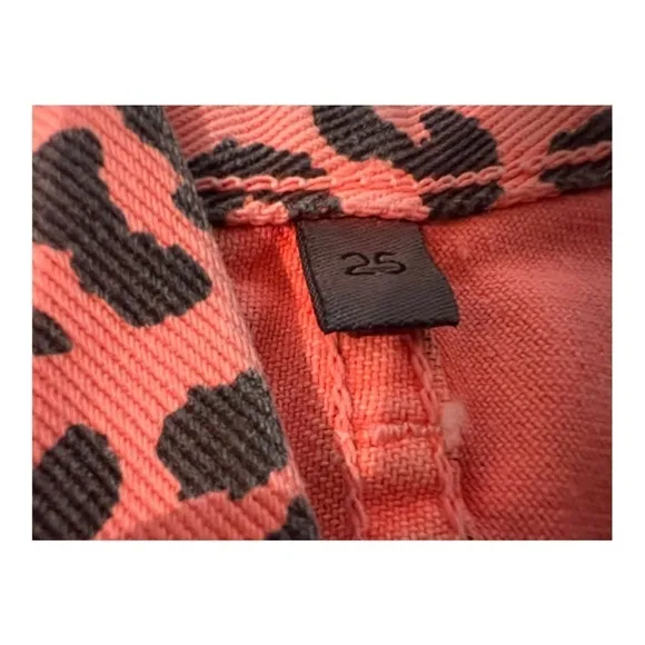 CARMAR ANIMAL PRINT DENIM SHORTS SIZE 25