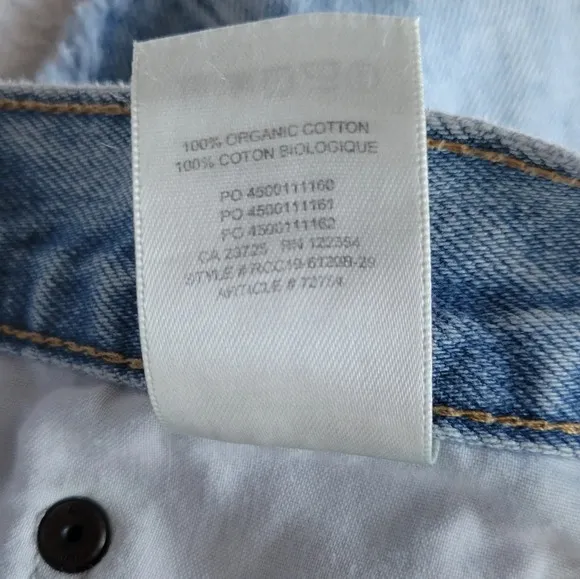 Denim Forum - The Ex-Boyfriend Hi-Rise, Relaxed Cut Off Jean Short