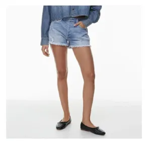 Denim Forum - The Ex-Boyfriend Hi-Rise, Relaxed Cut Off Jean Short