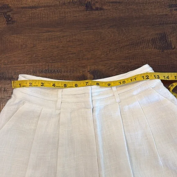 DU PARADIS Linen Shorts