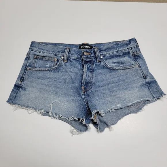 EB DENIM SHORTS BUTTON FLY RAW HEM size 28.