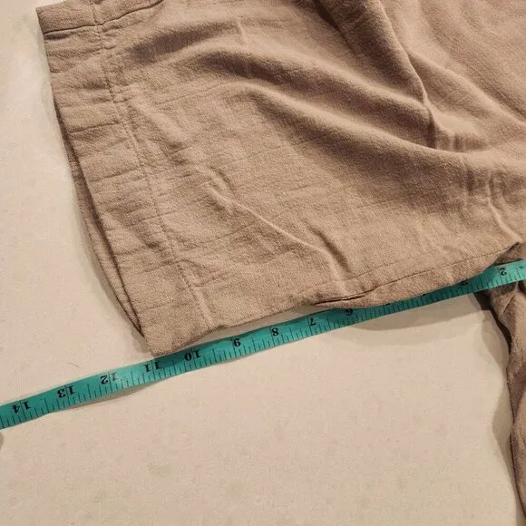 Eileen Fisher womens linen shorts. Size M