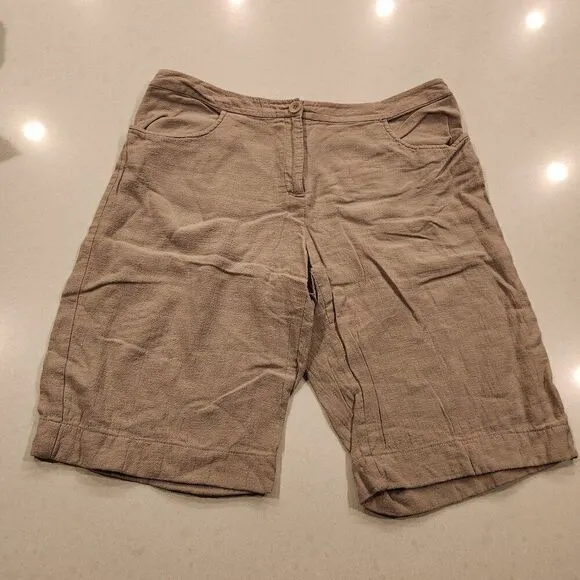 Eileen Fisher womens linen shorts. Size M