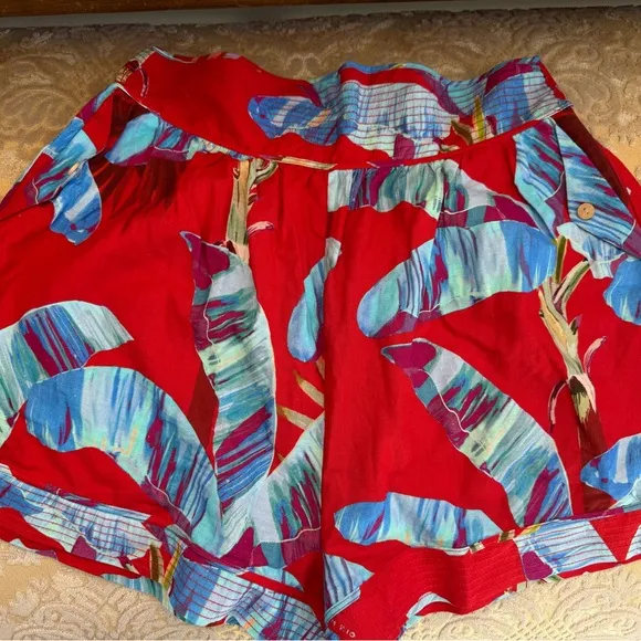 FARM RIO Sweet Jungle Floral Palm Linen Blend High Waisted Shorts NWOT Size M