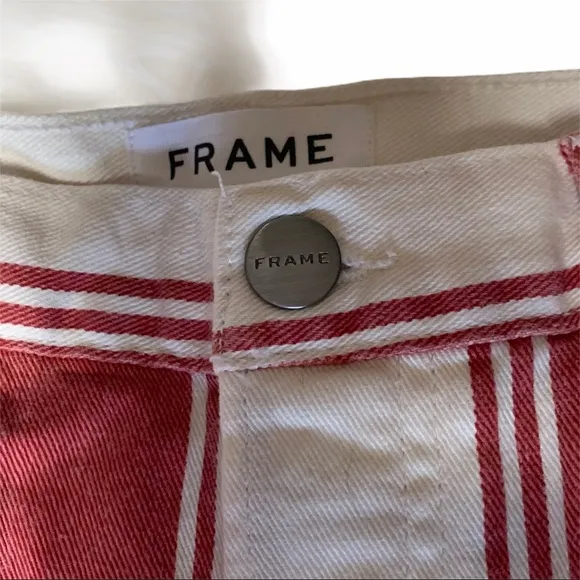 Frame Le Cutoff Shorts