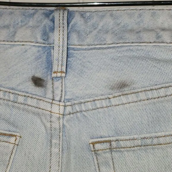 FRAME Denim Le Grand Garcon Shorts in Size 24