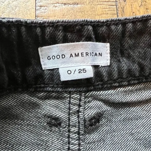 GOOD AMERICAN Good '90s High Waist Fray Hem Denim Shorts