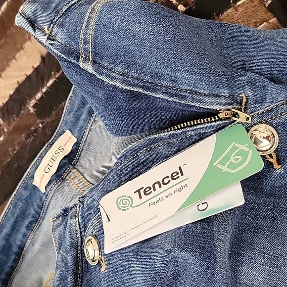 Guess Janae Blue Denim Short Tencel Feel Right Features, Side Zipper 30