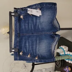 Guess Janae Blue Denim Short Tencel Feel Right Features, Side Zipper 30