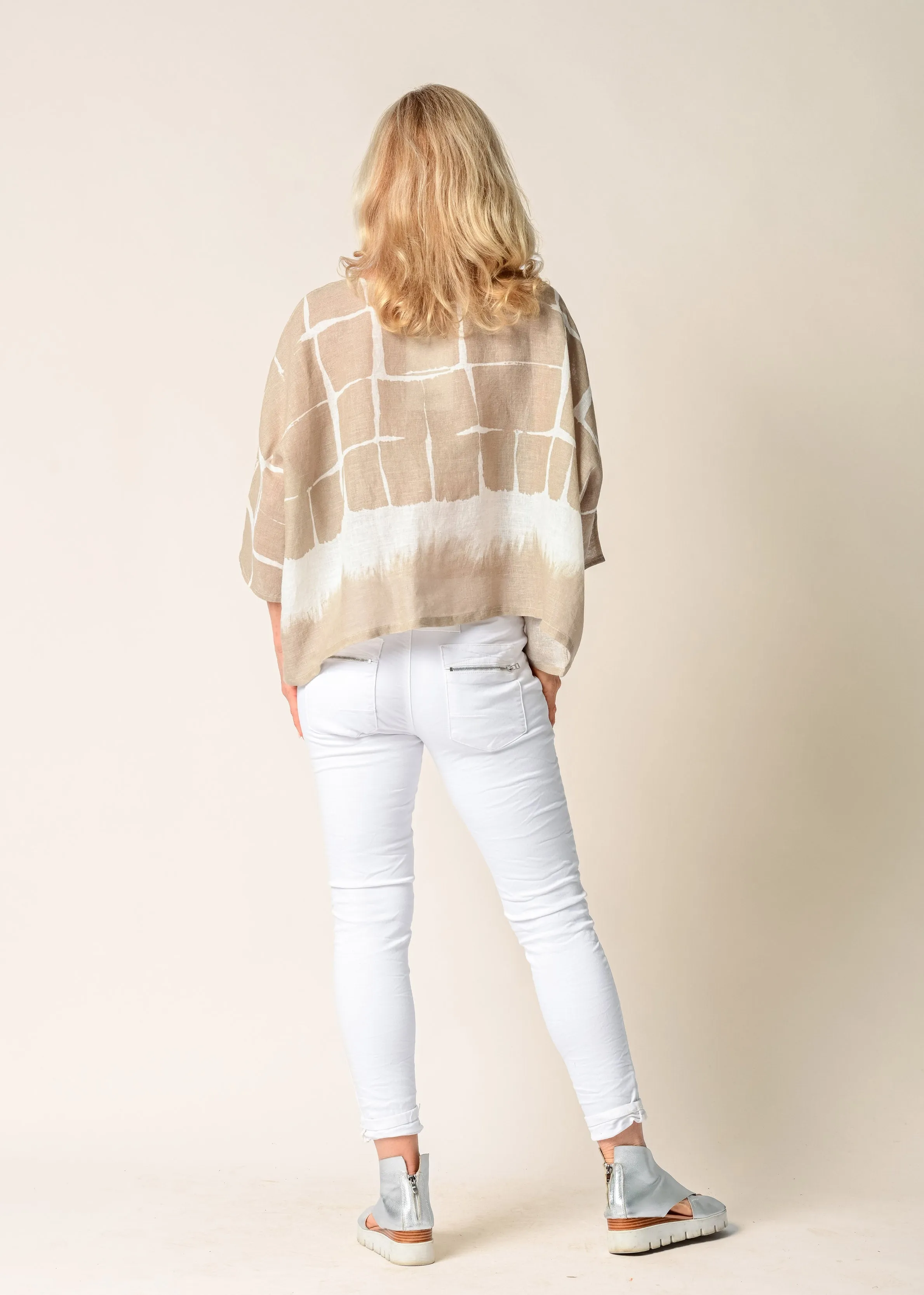 Harlan Linen Top in Mocha