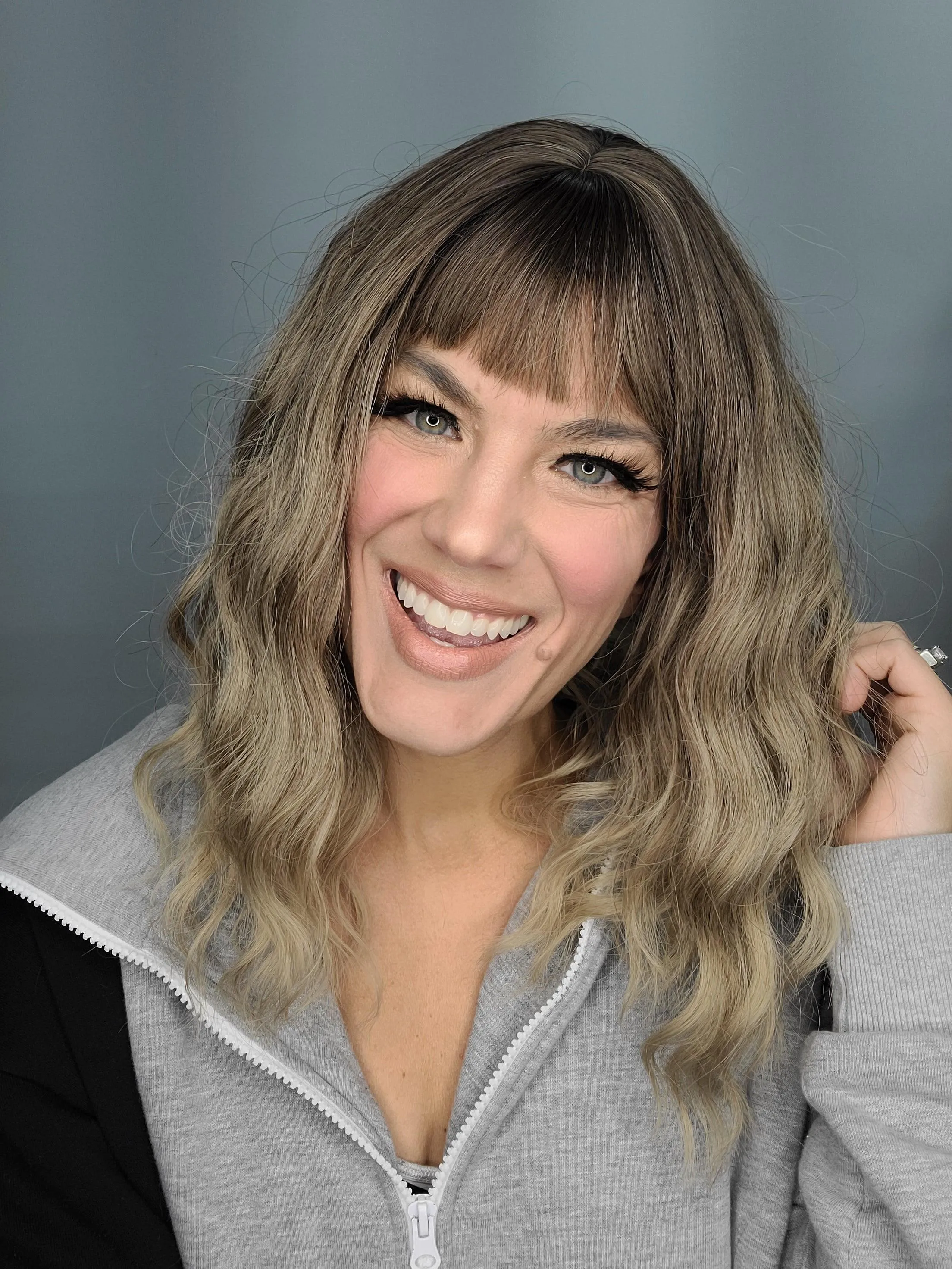 Hazel Blues® | Wavy Synthetic Wig Blonde Ombre