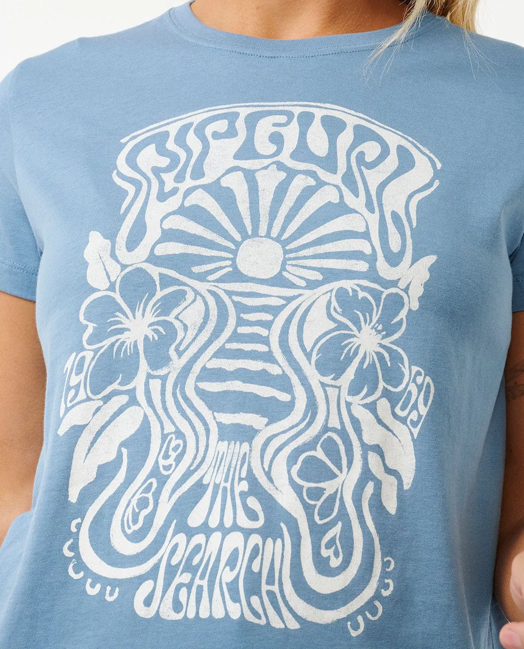 HIGH TIDE PSYCHIC STANDARD TEE - DUSTY BLUE