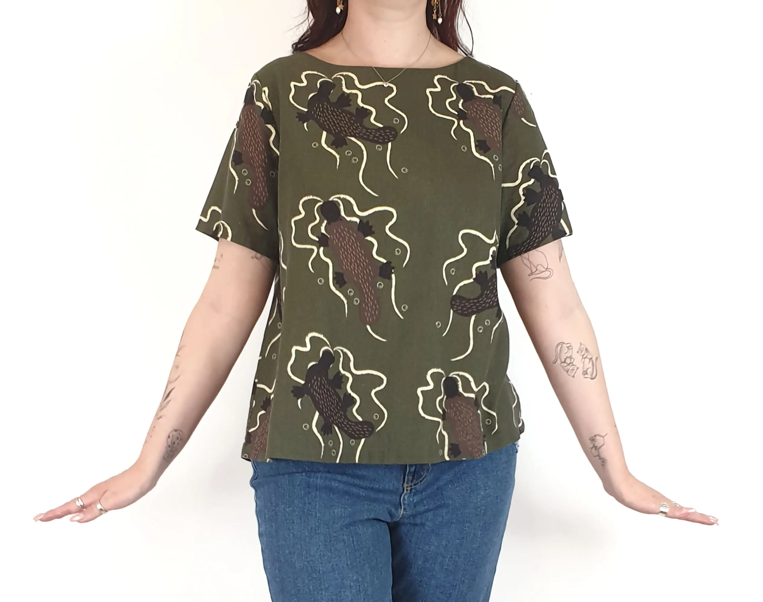 Jericho Road green echidna print top size 12