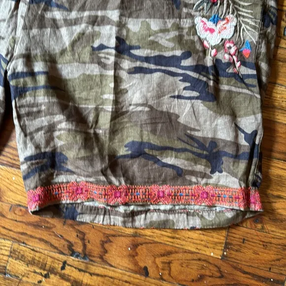 Johnny Was Burken Linen Shorts Floral Embroidery Brown Camo Print Plus Size 3X