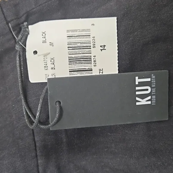 Kut from the Kloth-NWT-Sapphire Pleated Linen Blend Shorts-Size 14