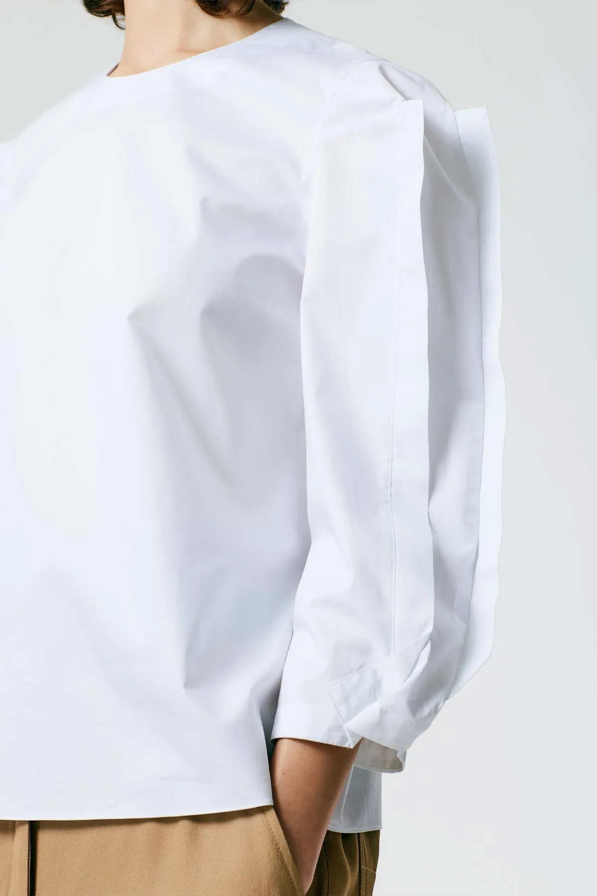 Lightweight Cotton Sateen Square Sleeve Top in White
