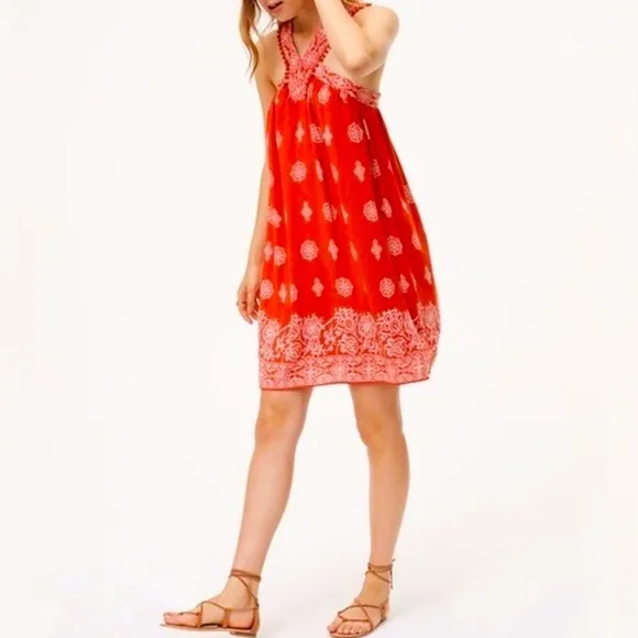 LOFT Swing Halter V-neck Embroidered like Print Size S