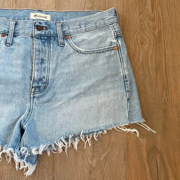 Madewell Relaxed Denim Shorts Raw Hem High Light Wash Waisted Size 29