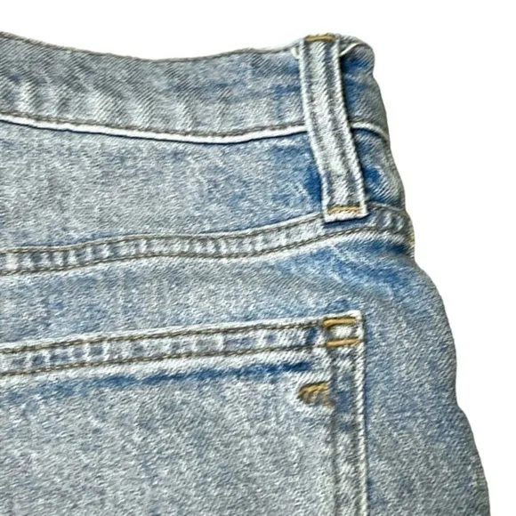 Madewell Women’s The Perfect Jean Short Size 31