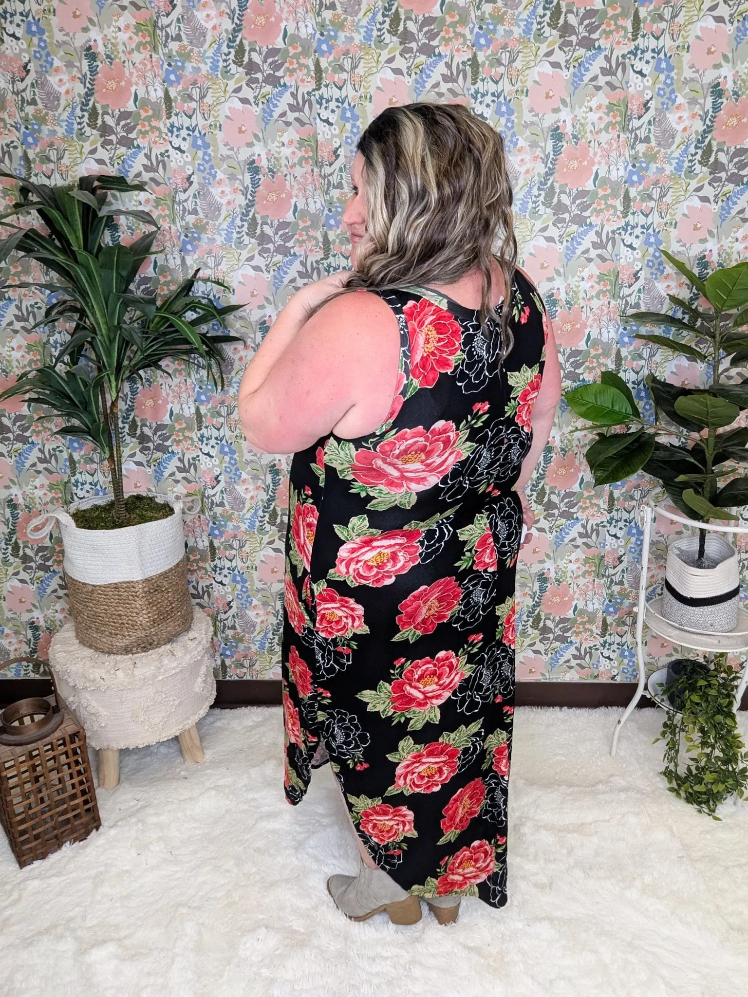 Nash Black & Red Floral Scoopbottom Dress