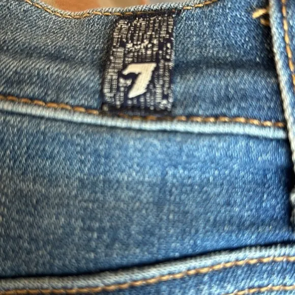 NWT 7‎ For All Mankind high waist Denim Shorts 25