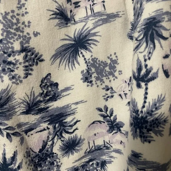 NWT Abercrombie &amp; Fitch Linen Blend Hawaiian Tiki Print Tailored Shorts. XLarge