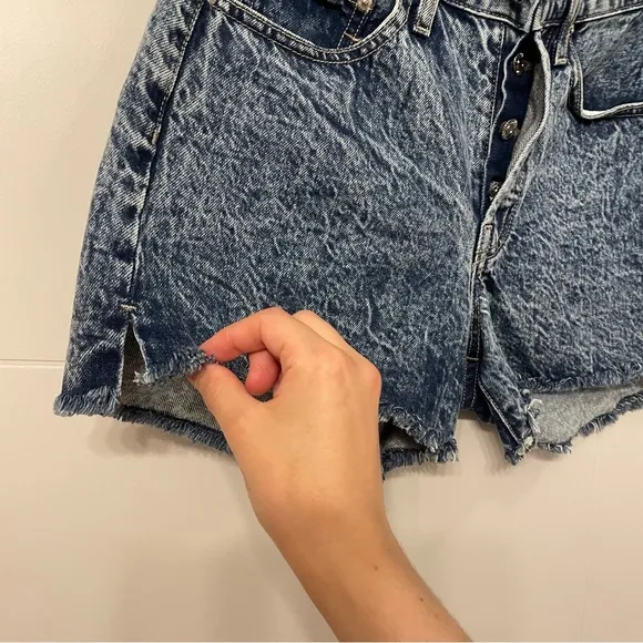 NWT Edwin Cai Denim Jean Shorts Acid Wash Frayed Hem Cut Off Saturn Size 26