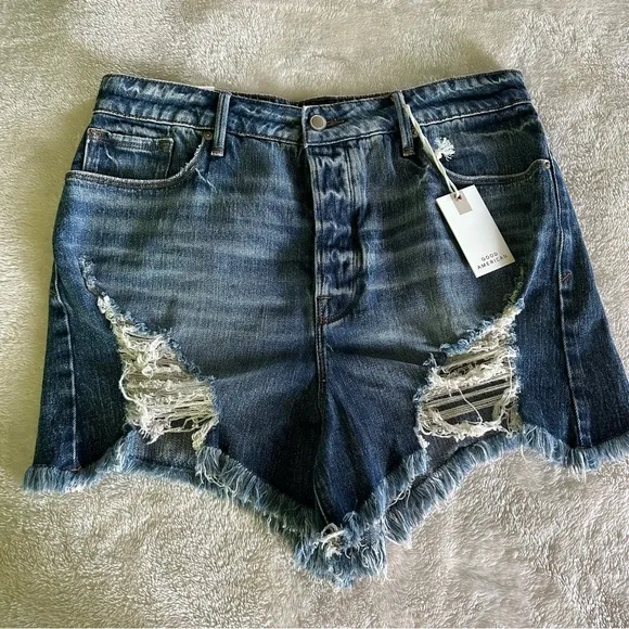 NWT Good American Bombshell Distressed Shorts sz 12 31