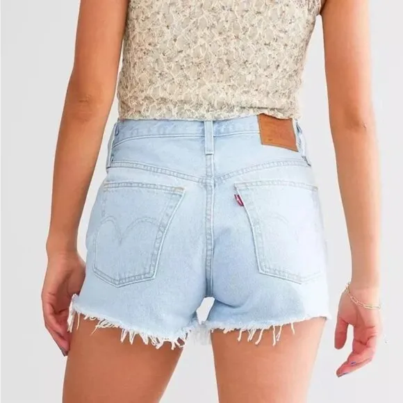 NWT Levi’s 501 Shorts size 30