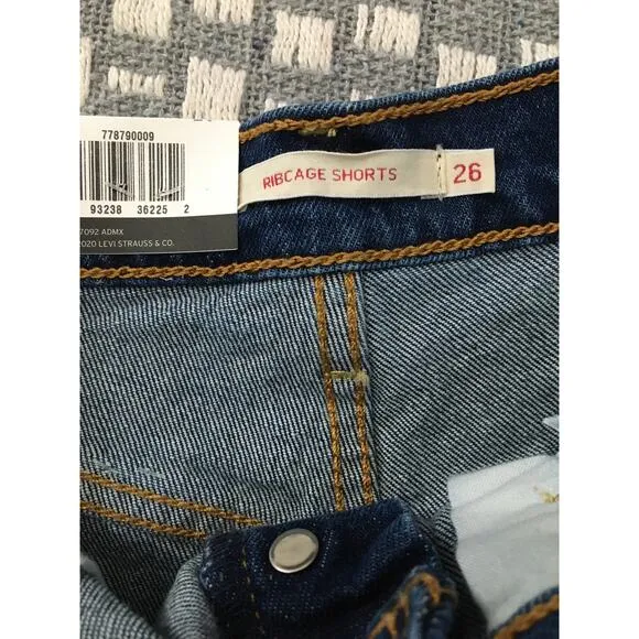 NWT Levi's Super High Rise Ribcage Denim Shorts Size 26