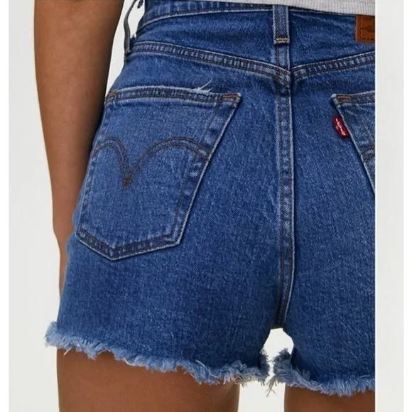 NWT Levi's Super High Rise Ribcage Denim Shorts Size 26
