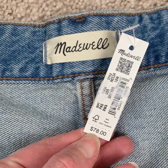 NWT Madewell relaxed mid rise denim shorts sz 18