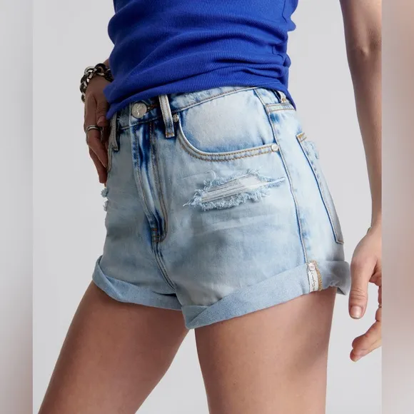 NWT ONE TEASPOON Bandits High Waist Denim Shorts Blue Tornado Size 32 Distresse