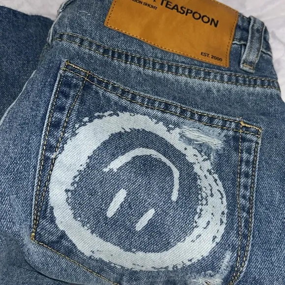 NWT ONE TEASPOON Jacksons Mid Waist Wide Leg Denim Shorts - Pacifica size 25